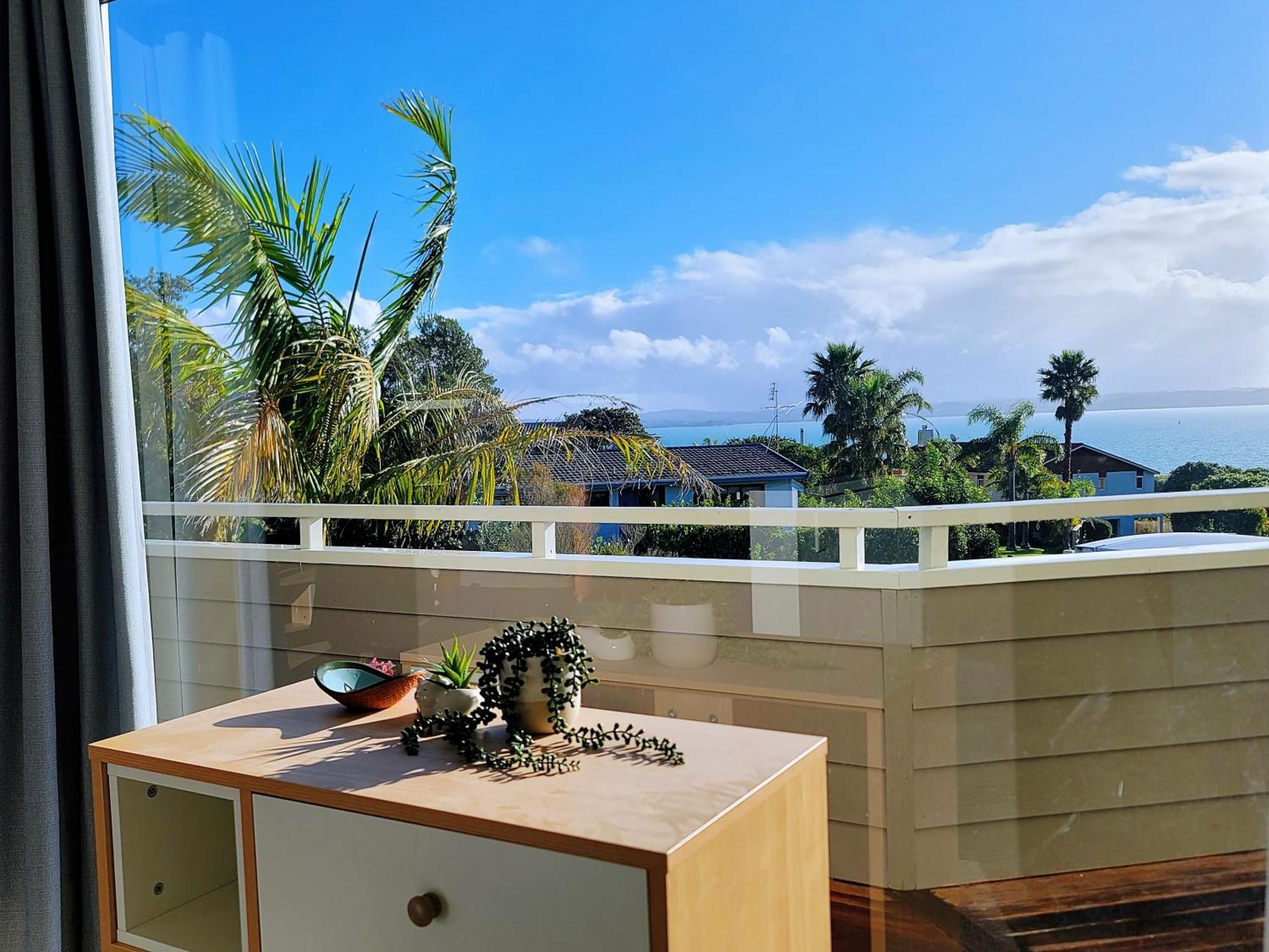 Sea View 5 Bedroom Holiday House Уангапараоа Екстериор снимка