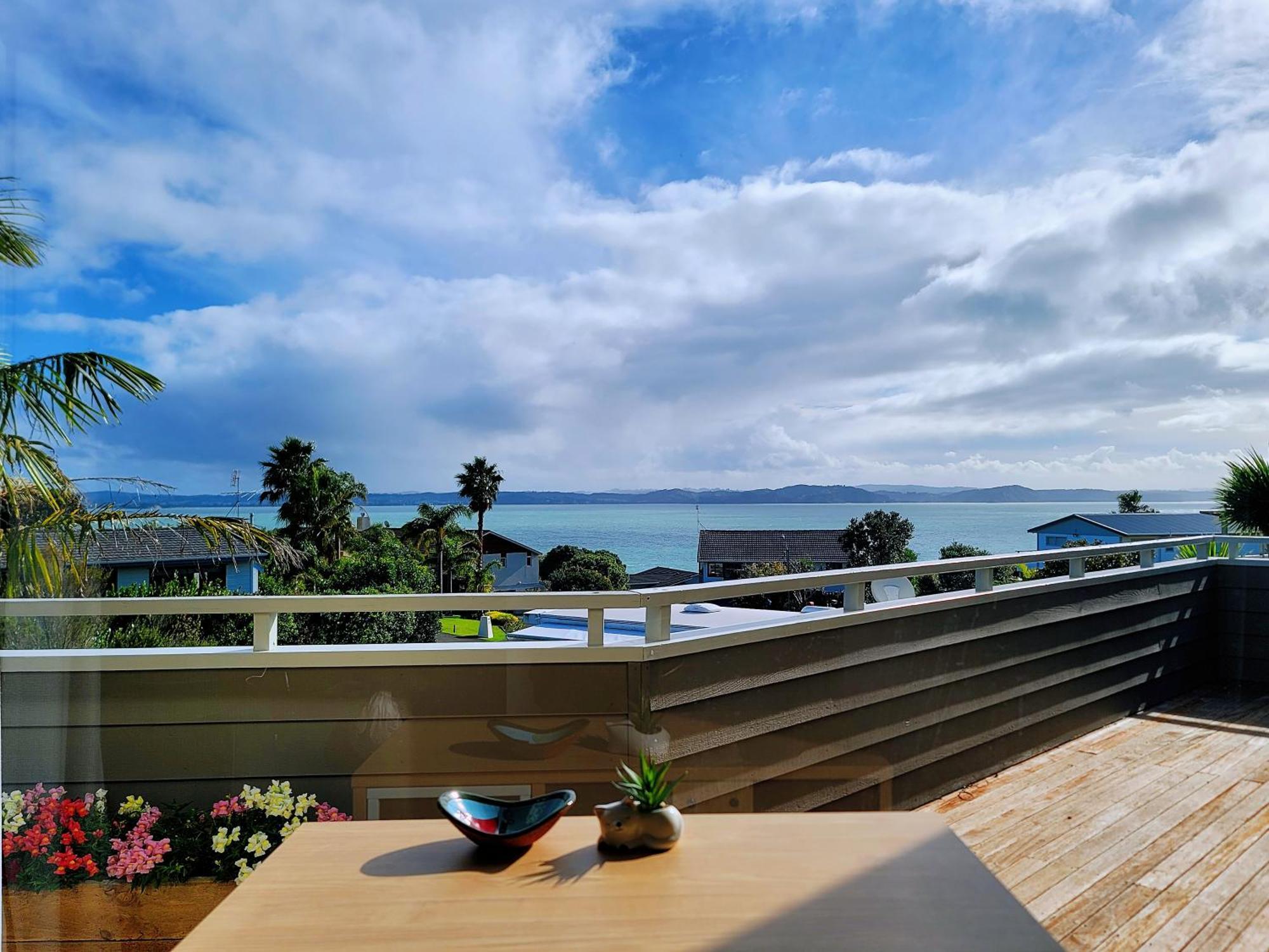 Sea View 5 Bedroom Holiday House Уангапараоа Екстериор снимка